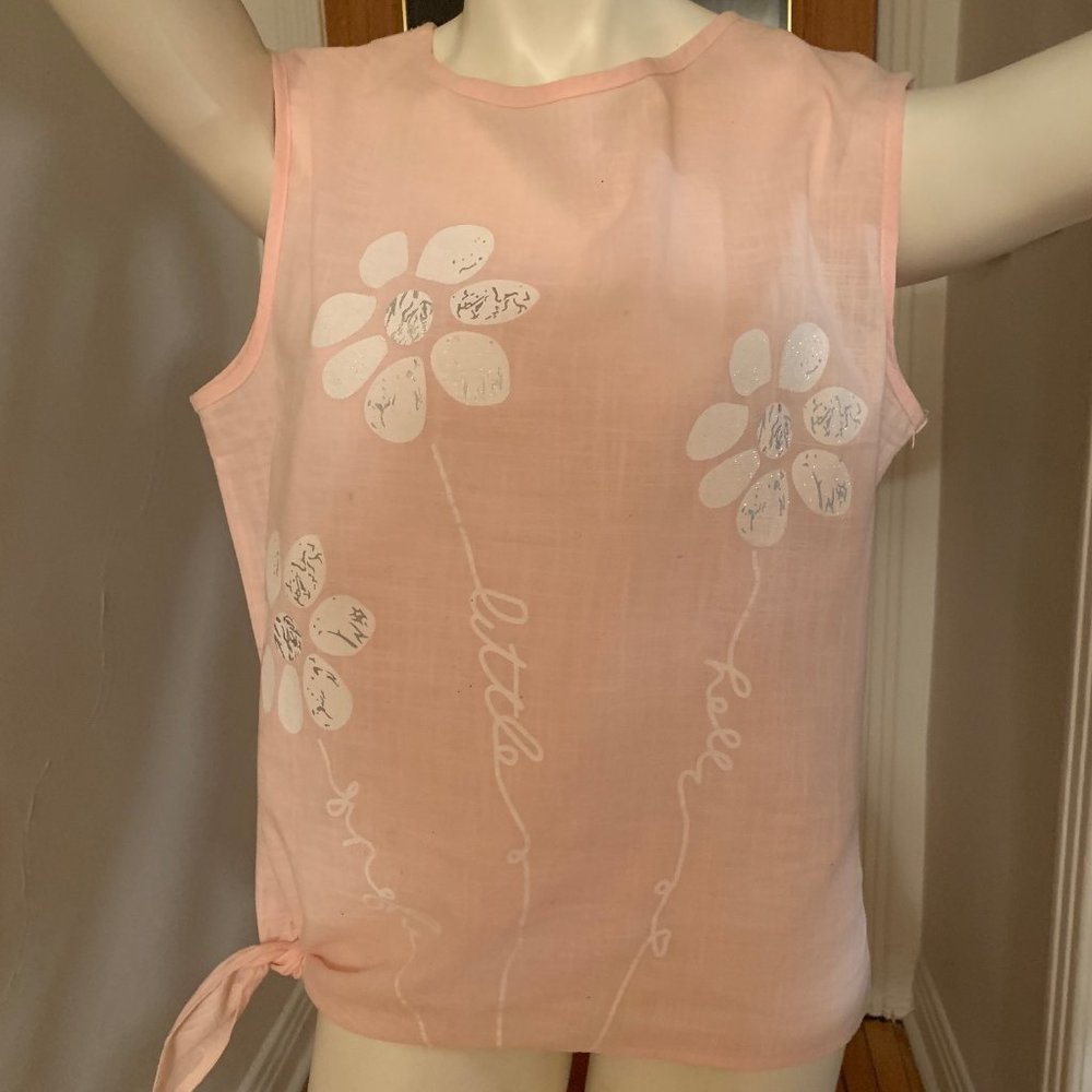 Top rose bébé sans manches avec nœud sur le côté.  Neuf.